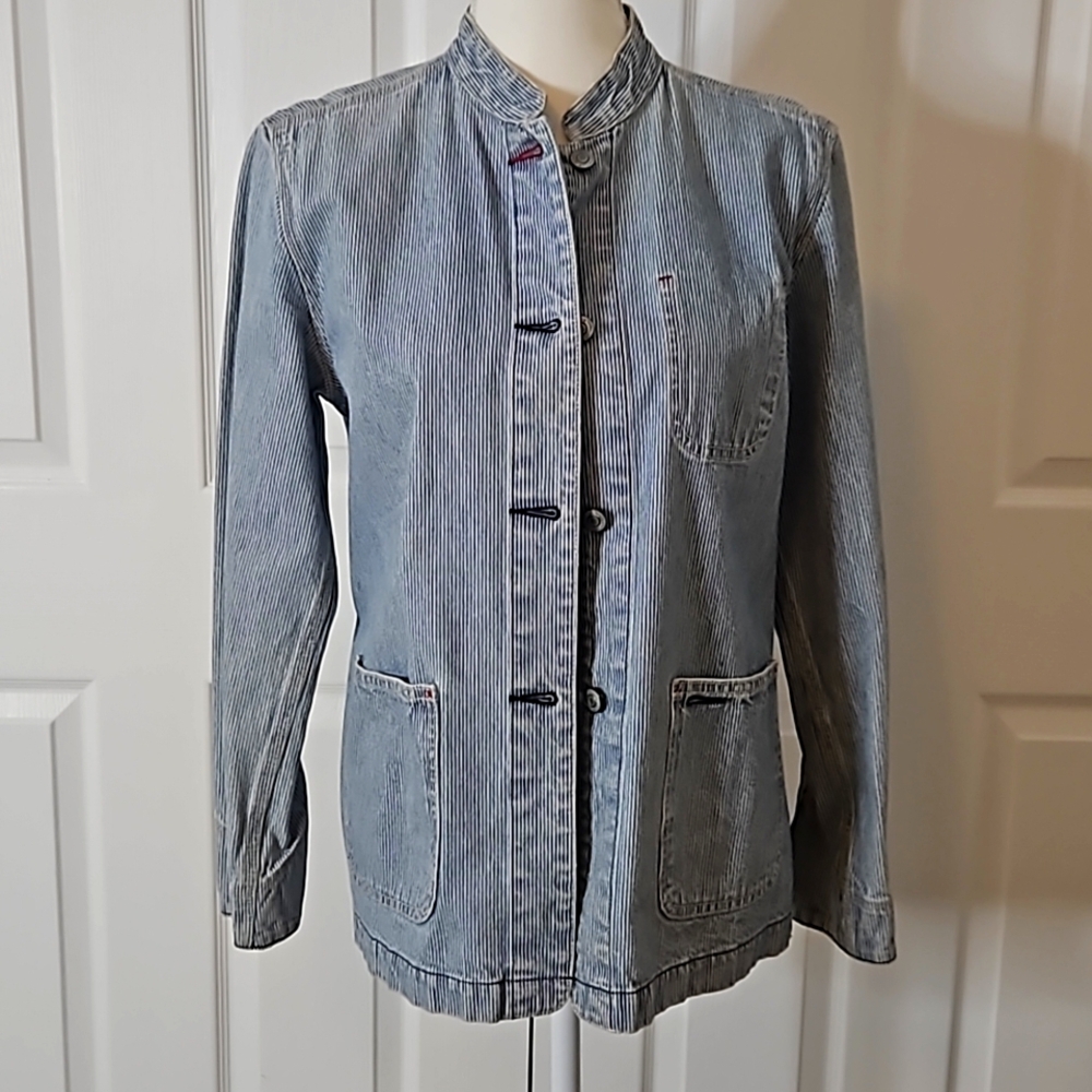 Gap Denim  Vintage Jean Jacket, from the 90's. - Picture 2 of 14